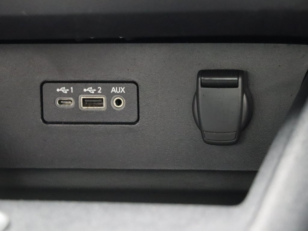 Vehicle image 46 of 55