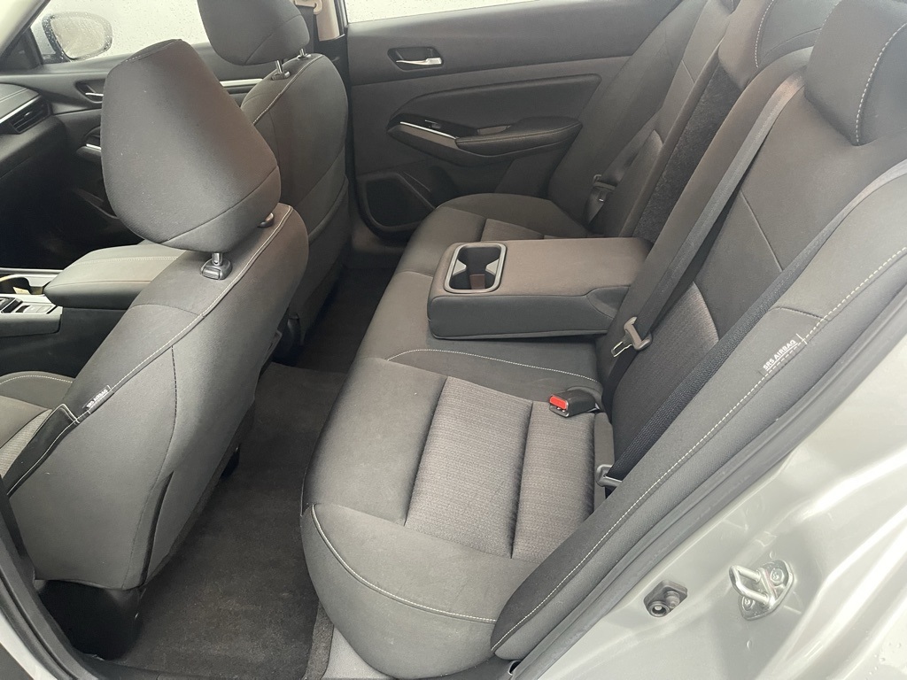 Vehicle image 11 of 34