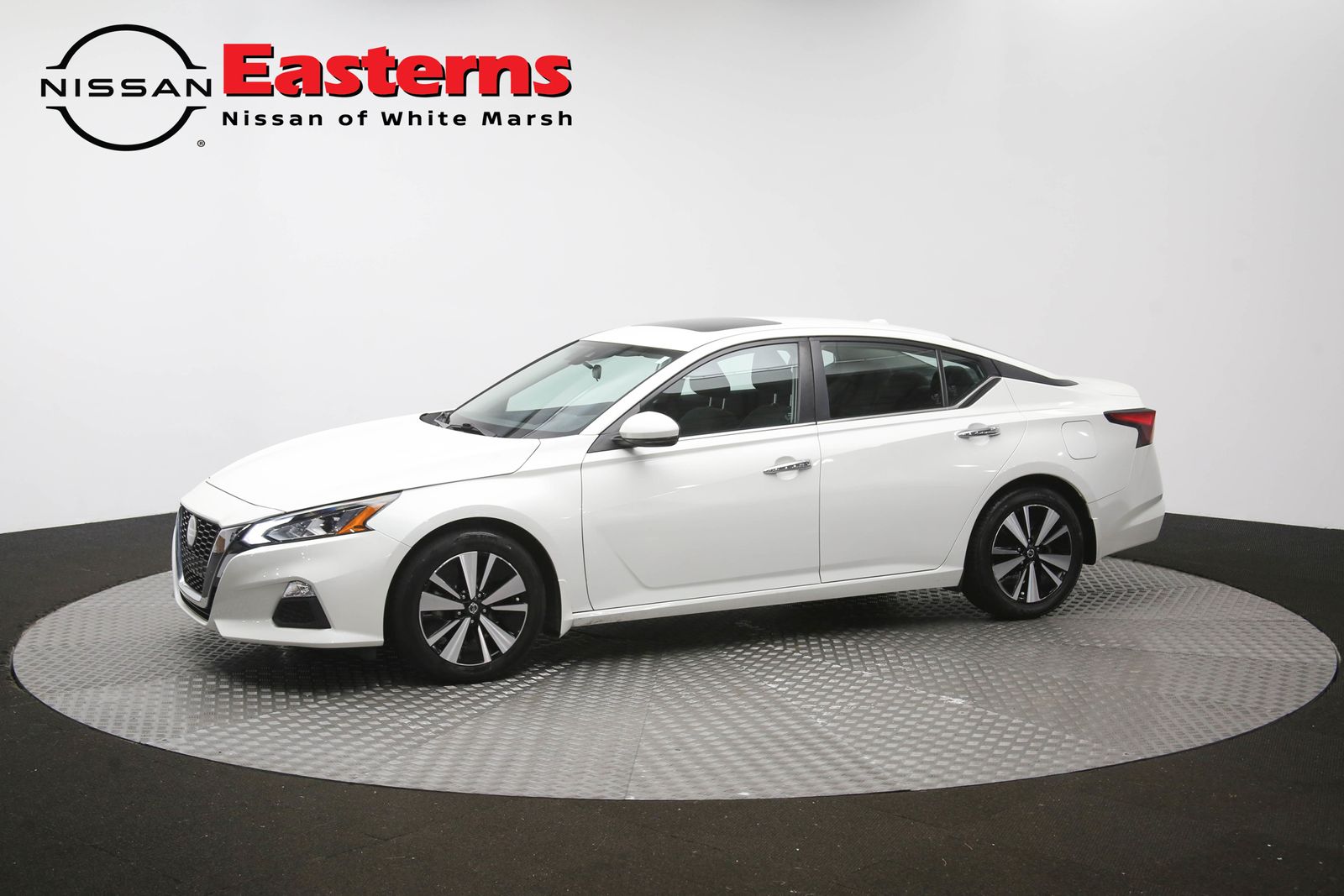 2022 Nissan Altima 2.5 SV Image 3 of 65