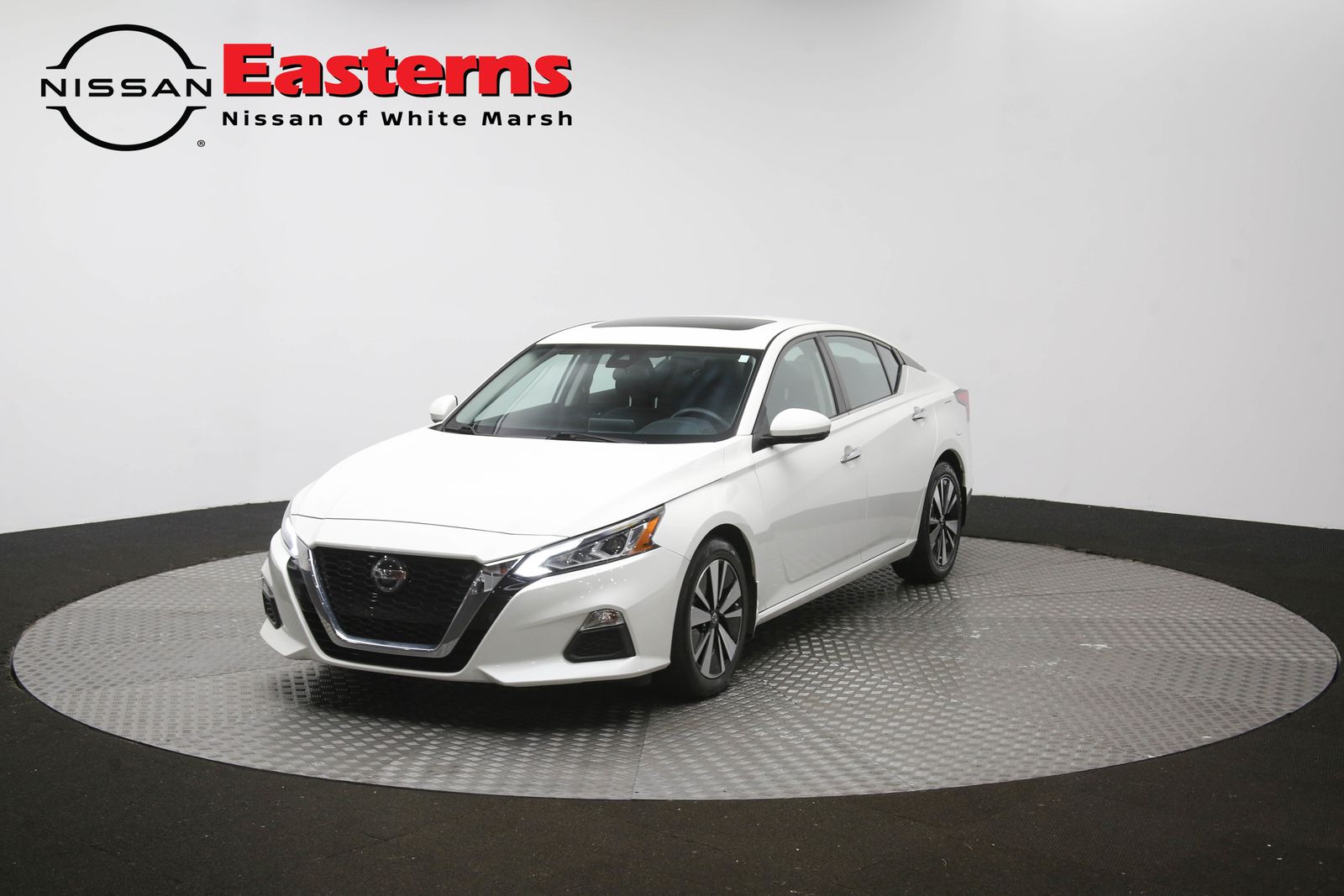 2022 Nissan Altima 2.5 SV Image 1 of 65