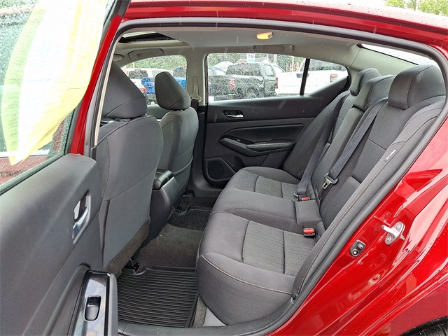 Vehicle image 11 of 37