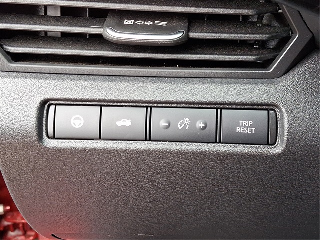 Vehicle image 25 of 37