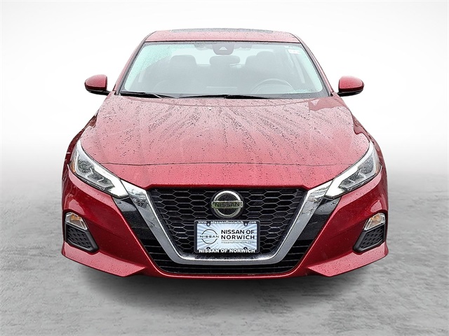 Vehicle image 2 of 37