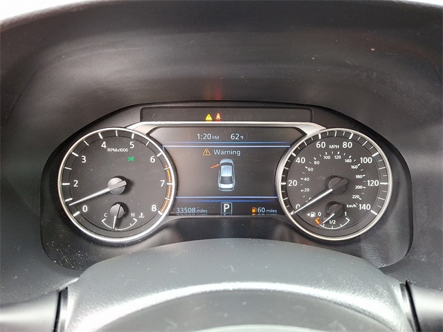 Vehicle image 21 of 37