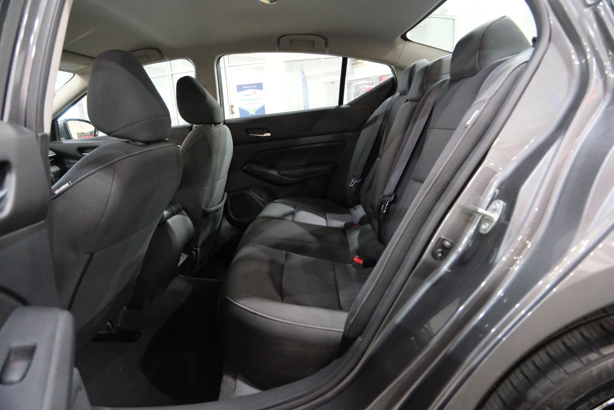 2022 Nissan Altima 2.5 SV Image 18 of 37