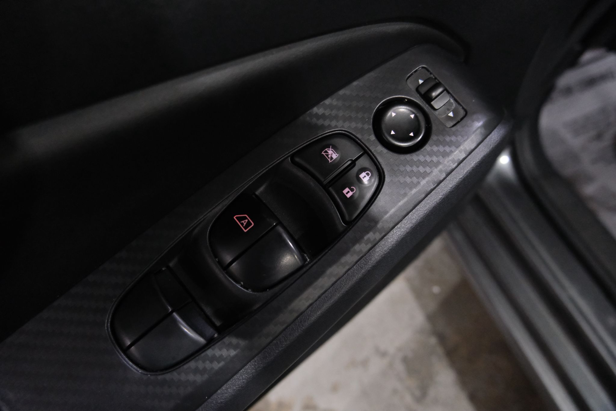 2022 Nissan Altima 2.5 SV Image 33 of 37