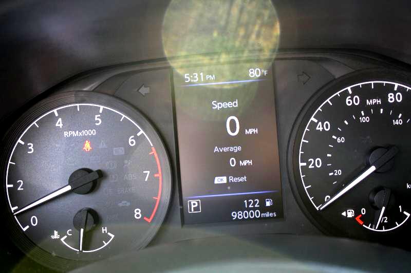 Vehicle image 26 of 28