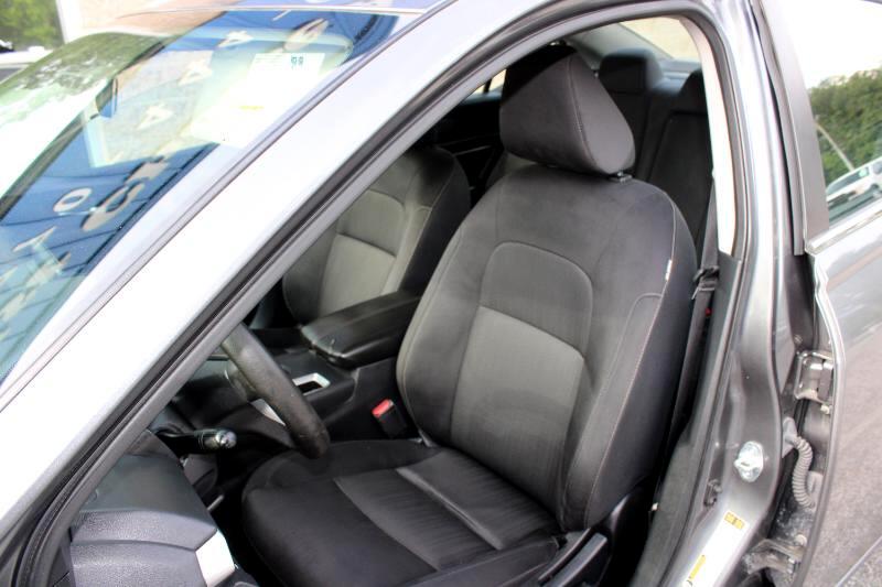 Vehicle image 14 of 28
