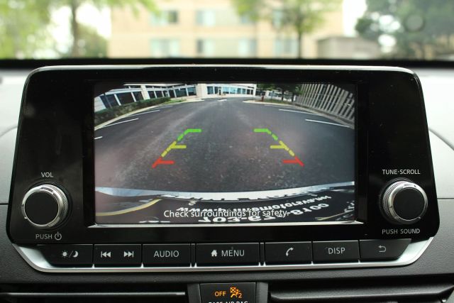 Vehicle image 34 of 41