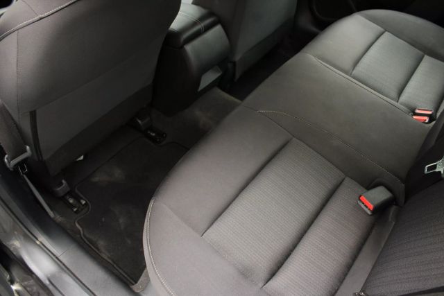 Vehicle image 18 of 41