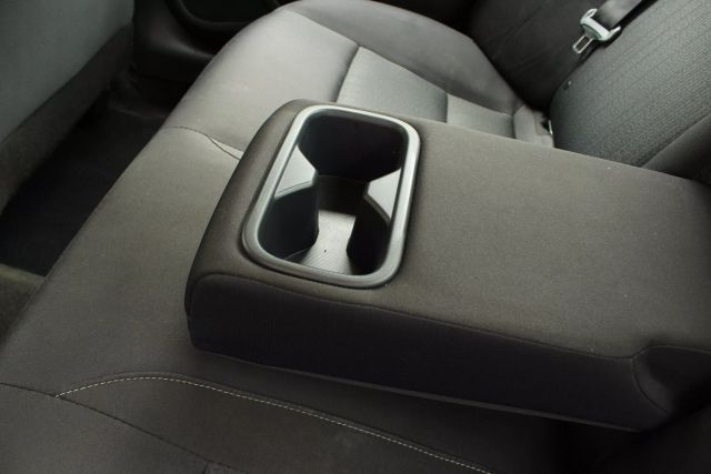 Vehicle image 21 of 41