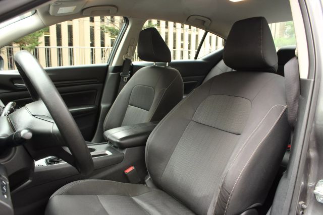 Vehicle image 15 of 41