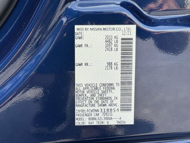Vehicle image 21 of 25