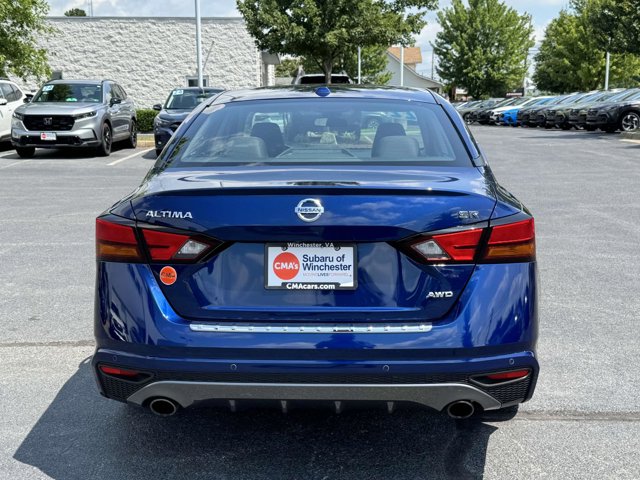 Vehicle image 5 of 25