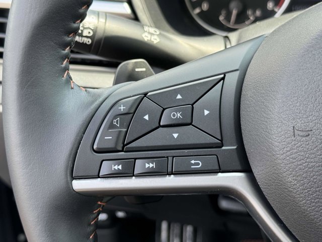 Vehicle image 20 of 25