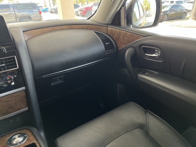 Vehicle image 21 of 35