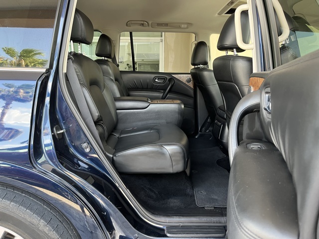Vehicle image 27 of 35