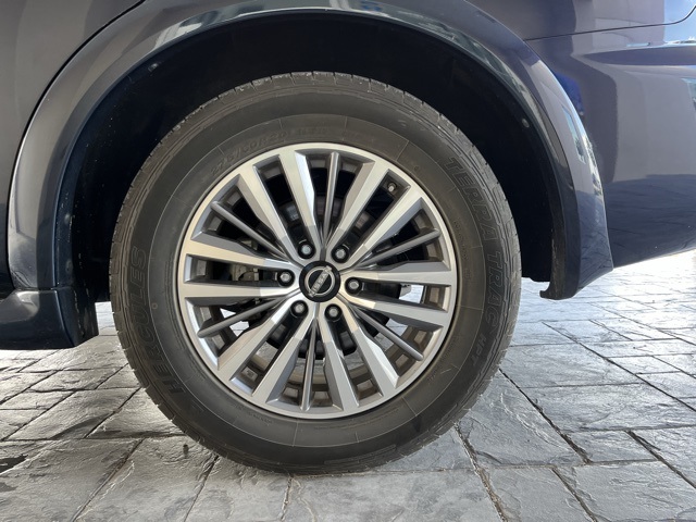 Vehicle image 8 of 35