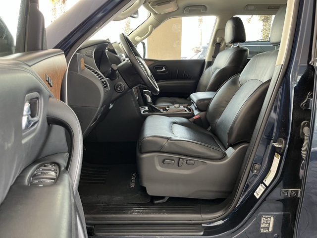 Vehicle image 32 of 35