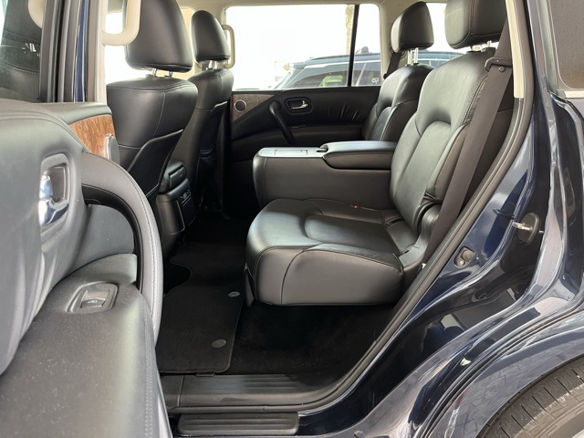 Vehicle image 29 of 35