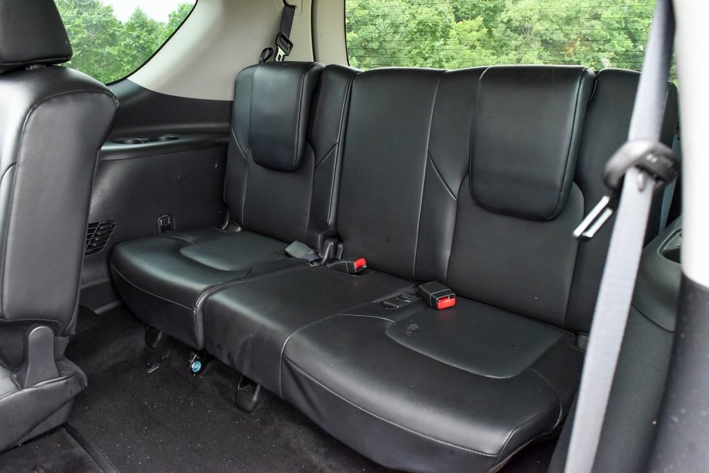 Vehicle image 12 of 31