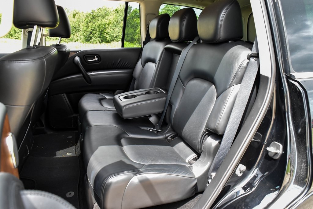 Vehicle image 11 of 31