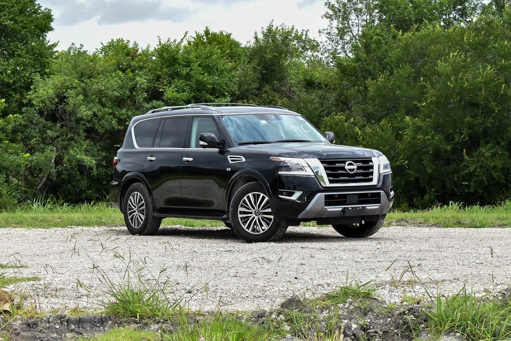 Vehicle image 2 of 31