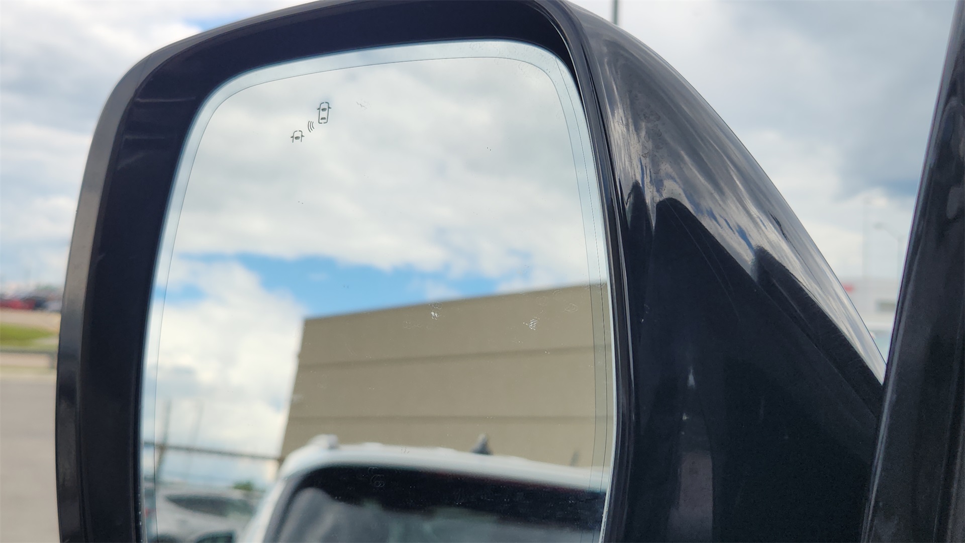 Vehicle image 12 of 38