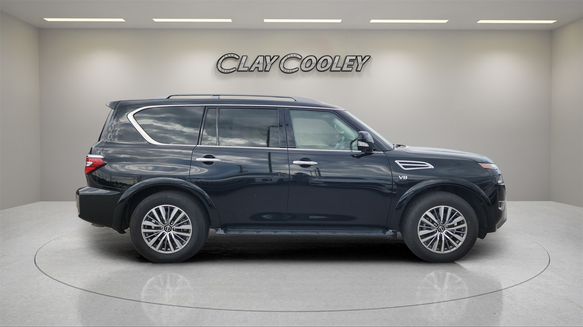 Vehicle image 4 of 38