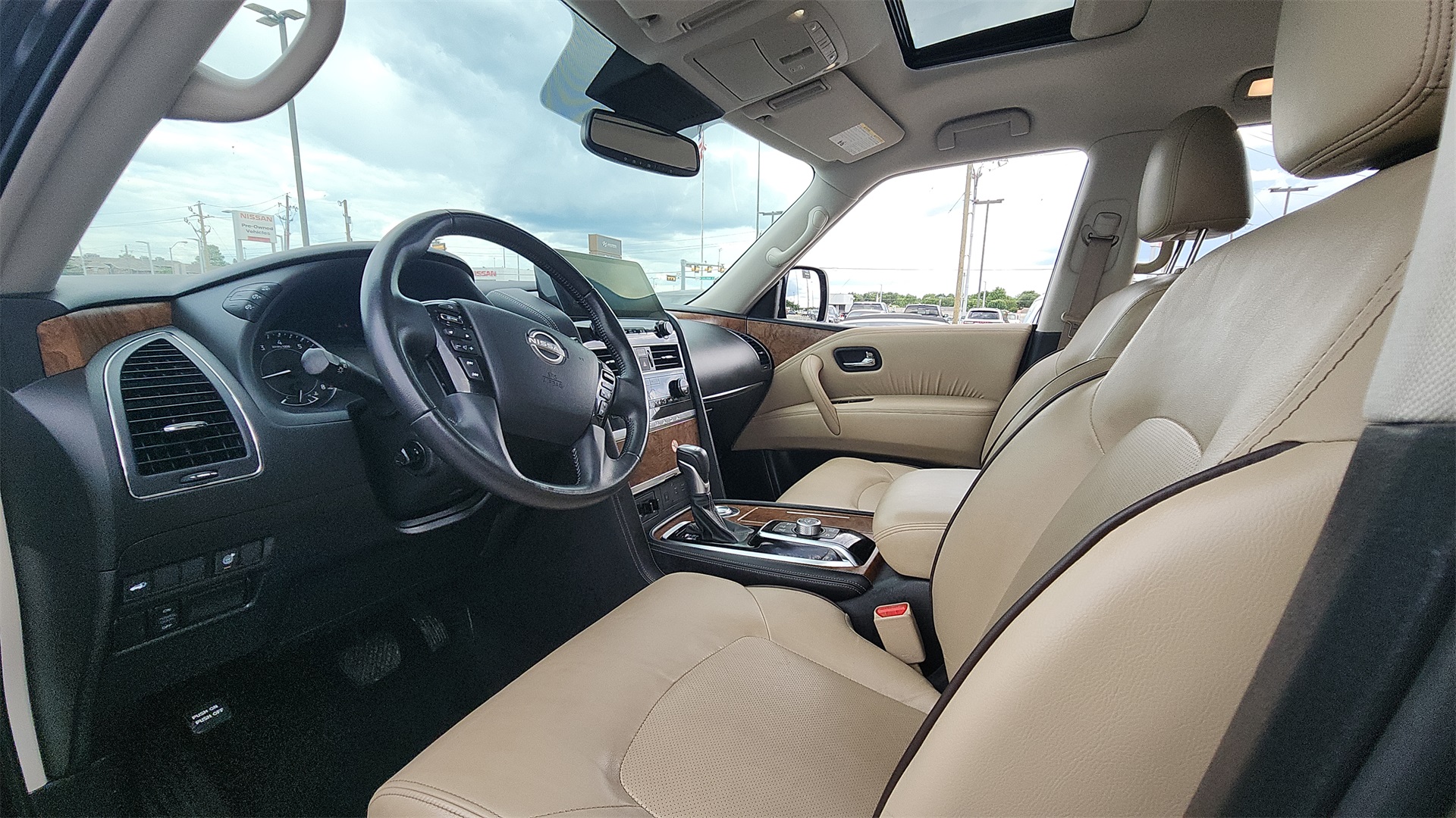 Vehicle image 9 of 38