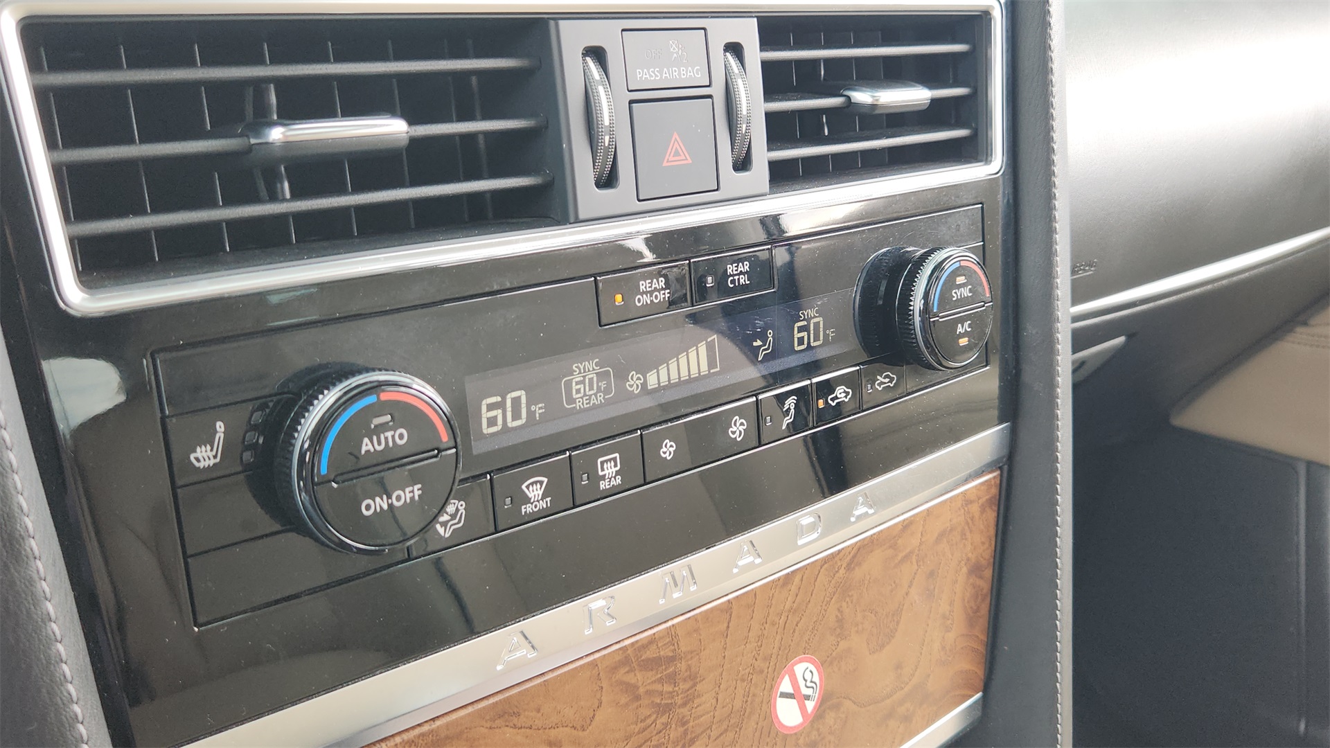 Vehicle image 18 of 38