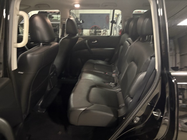 Vehicle image 8 of 12