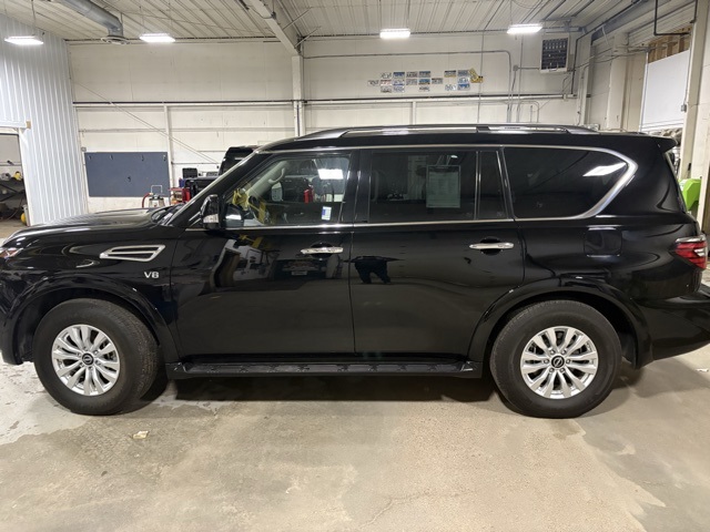 Vehicle image 5 of 12