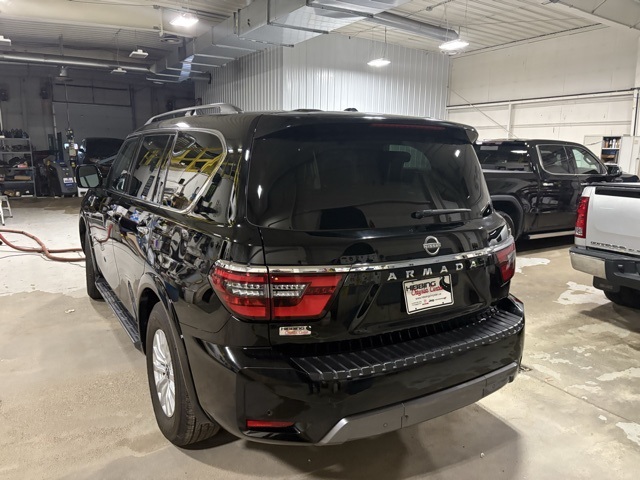 Vehicle image 6 of 12