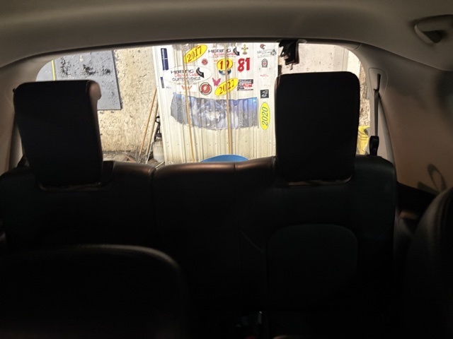 Vehicle image 11 of 12