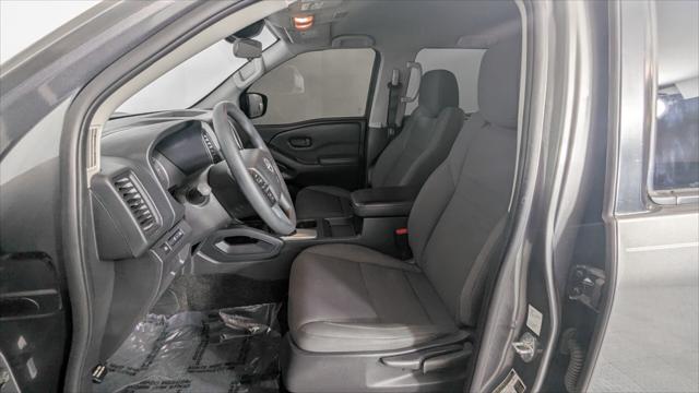 Vehicle image 11 of 35