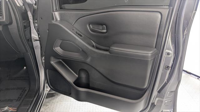 Vehicle image 24 of 35