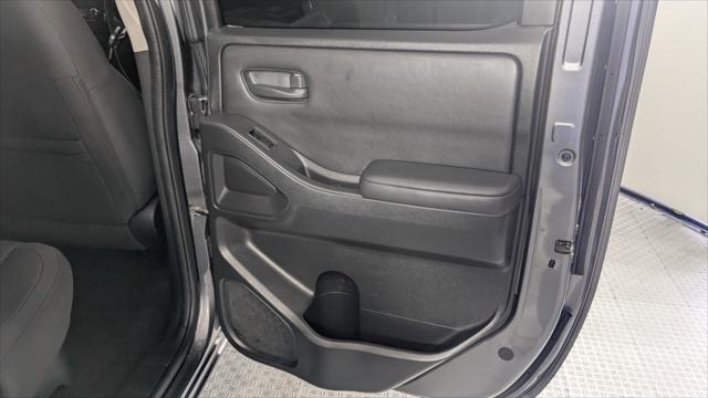 Vehicle image 26 of 35
