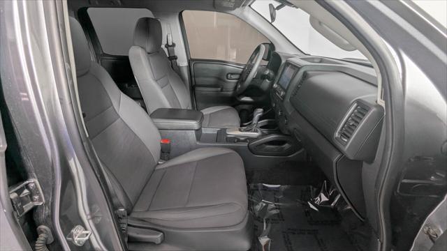 Vehicle image 23 of 35