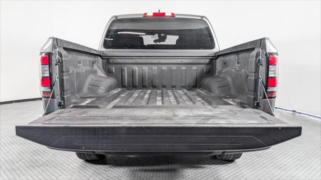 Vehicle image 30 of 35