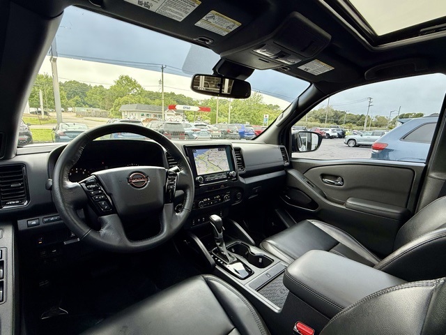 Vehicle image 22 of 44