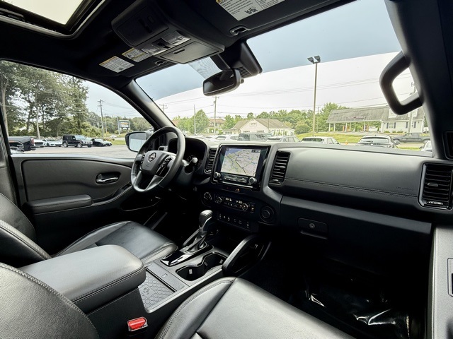 Vehicle image 20 of 44