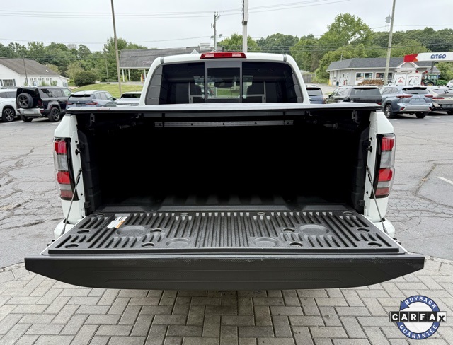 Vehicle image 12 of 44