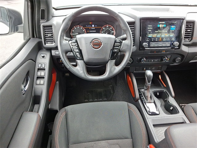 Vehicle image 11 of 30