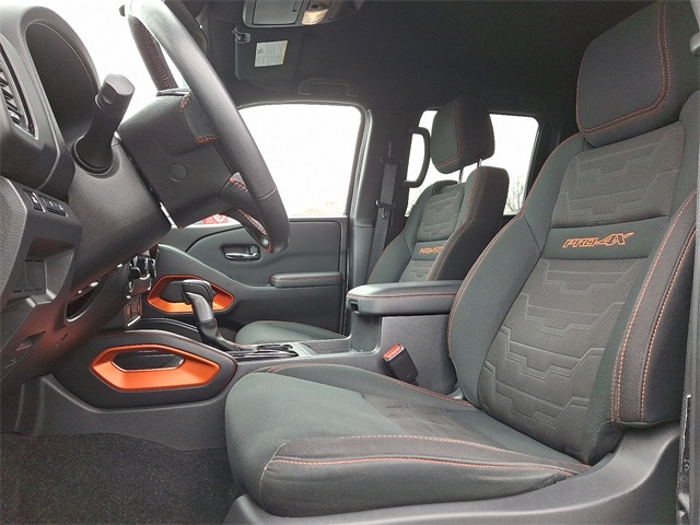 Vehicle image 10 of 30