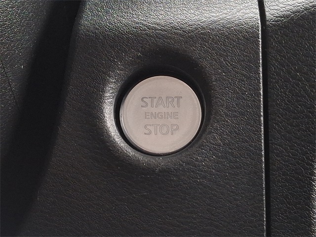 Vehicle image 20 of 30