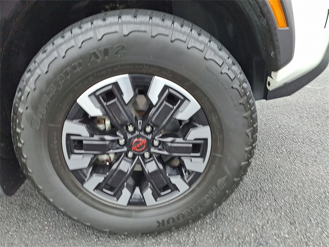 Vehicle image 8 of 30