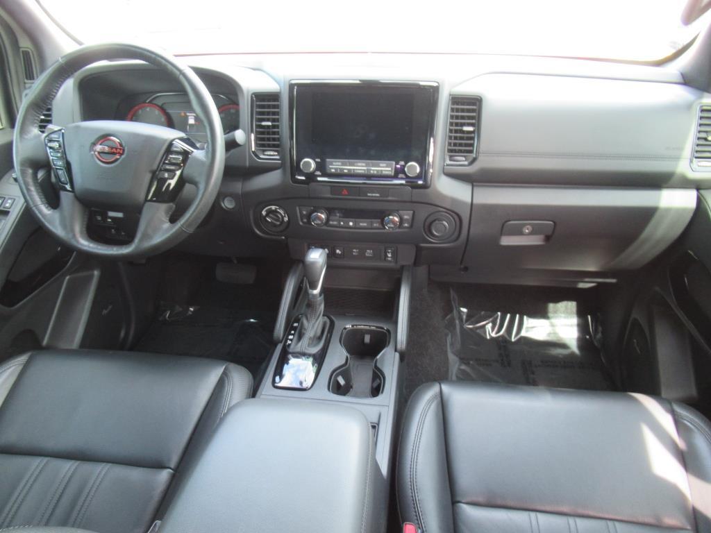 Vehicle image 15 of 35