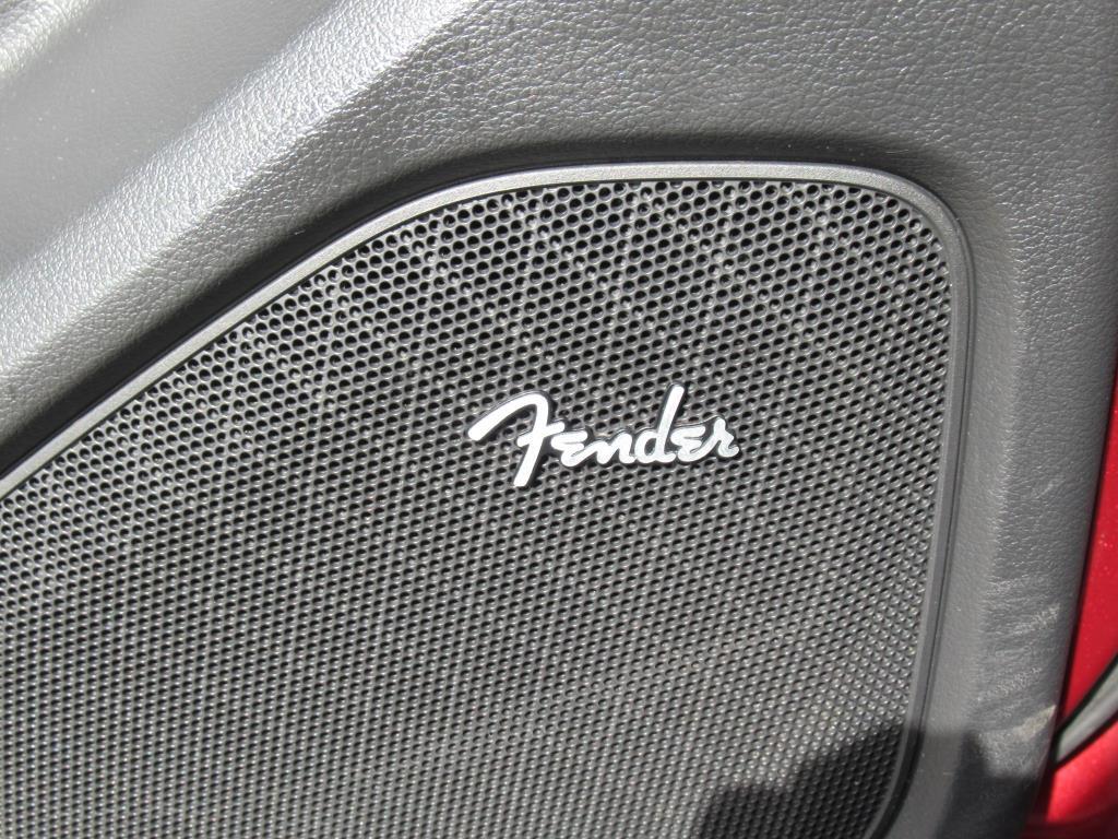 Vehicle image 31 of 35