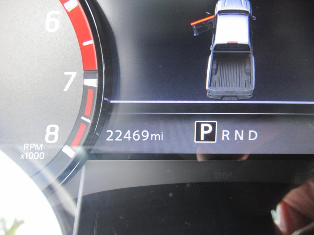 Vehicle image 21 of 35